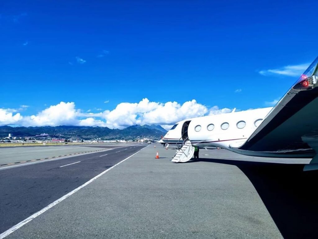 Private jet charter Fly to Best Destinations with Aiircreed