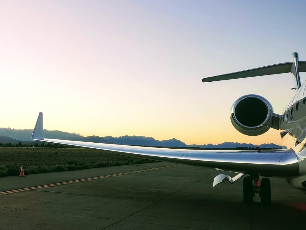 Private jet charter Fly to Best Destinations with Aiircreed